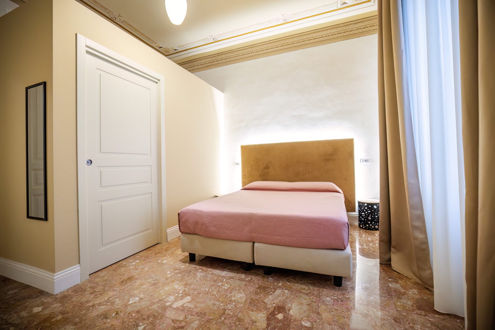 Camera Matrimoniale Superior